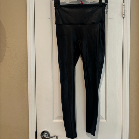 SPANX Black faux leather Leggings - Picture 5 of 5